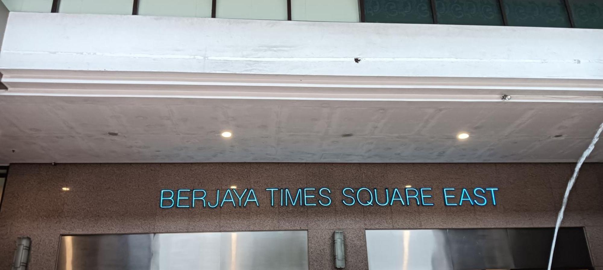 Emas Service Times Square Apartment Kuala Lumpur